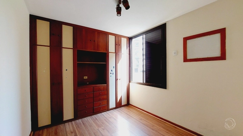 Apartamento no Centro com 4 dormitórios, sendo 2 suítes com 2 vagas: 32ª foto da galeria de imagens do imóvel