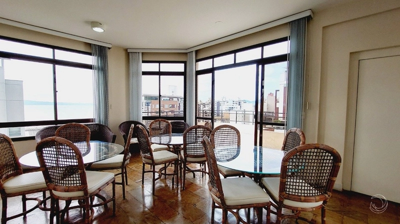 Apartamento no Centro com 4 dormitórios, sendo 2 suítes com 2 vagas: 34ª foto da galeria de imagens do imóvel