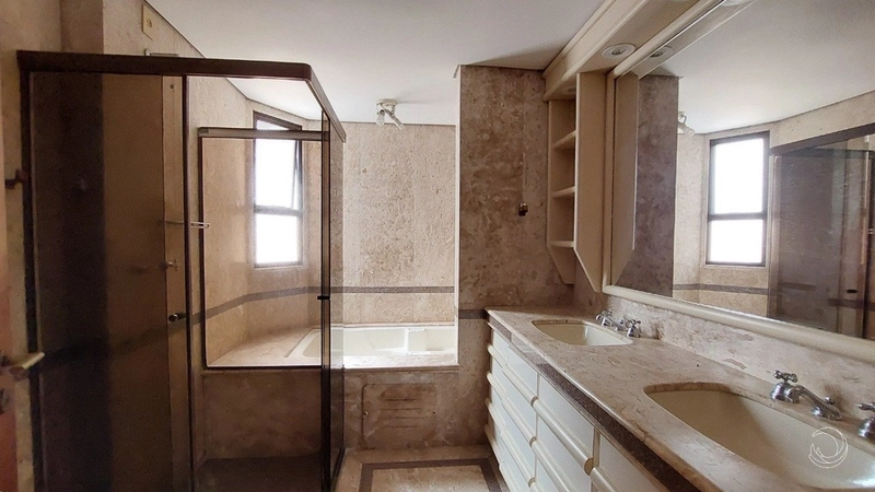 Apartamento no Centro com 4 dormitórios, sendo 2 suítes com 2 vagas: 23ª foto da galeria de imagens do imóvel