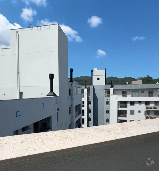 Cobertura no Córrego Grande com 3 dormitórios, sendo 3 suítes e 3 vgs: 8ª foto da galeria de imagens do imóvel