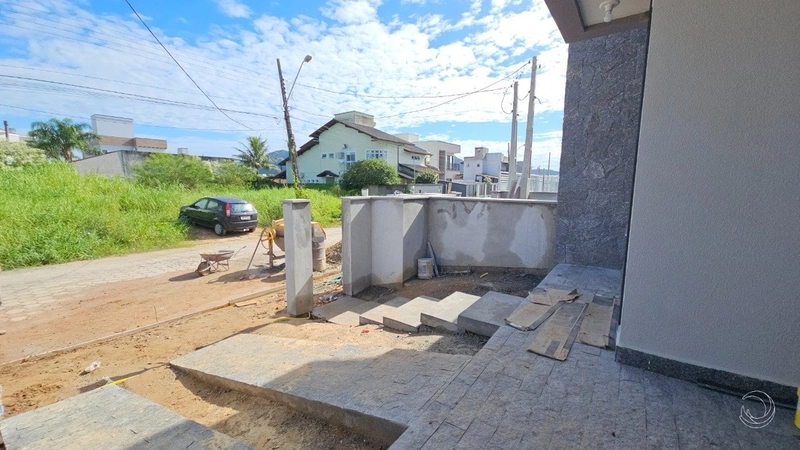 Casa nova no bairro Carianos, com 03 dormitórios, sendo 01 suíte: 11ª foto da galeria de imagens do imóvel