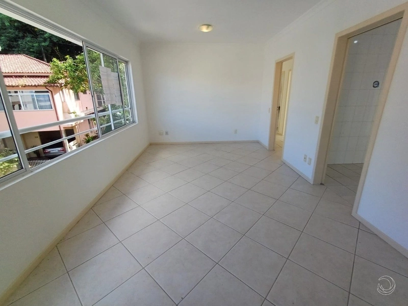 Apartamento a venda no Saco Grande com 3 dormitórios 1 suíte e 2 vagas: 2ª foto da galeria de imagens do imóvel