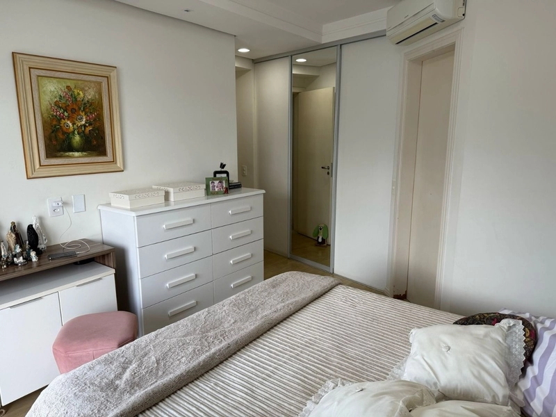 Apartamento vista Mar no João Paulo com 4 dormitórios 3 S e 2 vagas: 12ª foto da galeria de imagens do imóvel