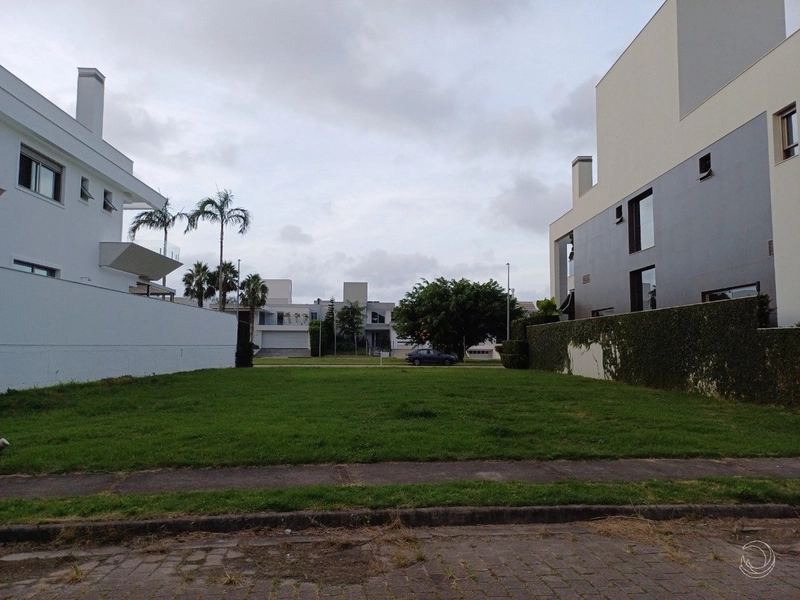 Terreno em Jurere internacional a venda com 591 m² de área: 9ª foto da galeria de imagens do imóvel