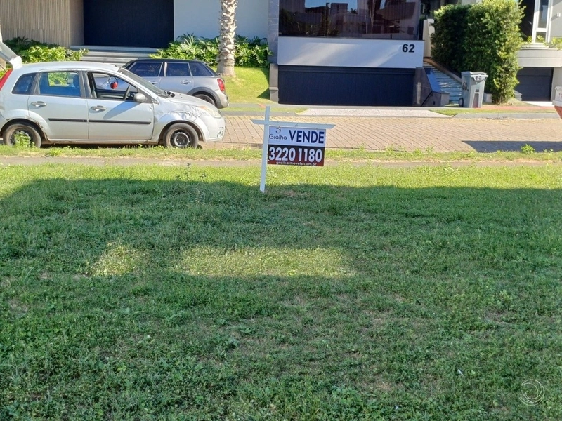 Terreno em Jurere internacional a venda com 591 m² de área: 4ª foto da galeria de imagens do imóvel