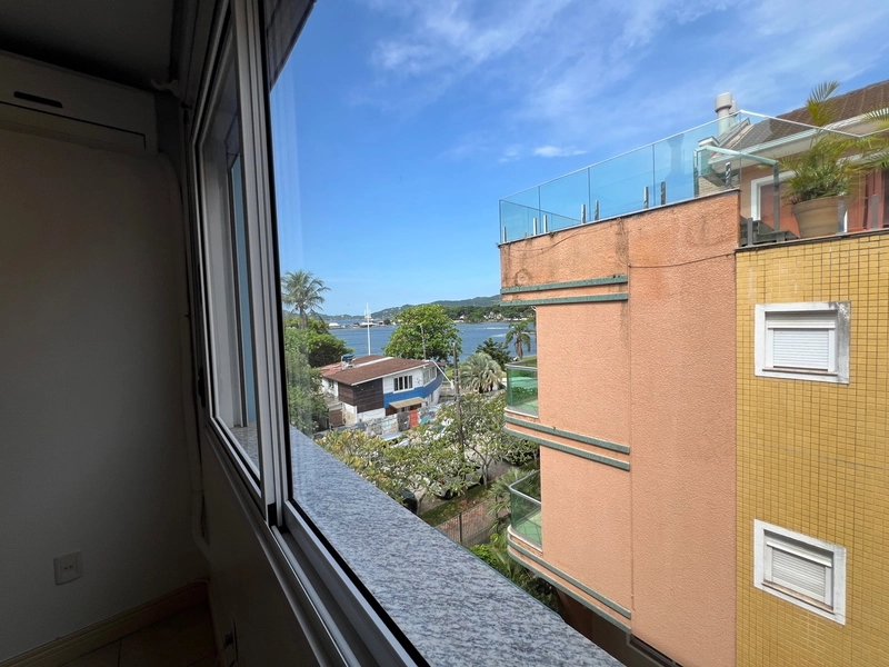 apartamento na Lagoa da Conceição com 3 suítes e 2 vagas - 137m²: 26ª foto da galeria de imagens do imóvel