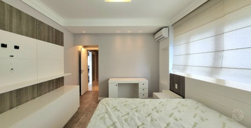 Apartamento na Beira Mar com 3 dormitórios, sendo 1 suítes e 1 vaga: 13ª foto da galeria de imagens do imóvel