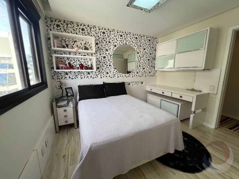 Cobertura no Centro com 2 dormitórios 2 suíte e 3 vagas - 268²: 17ª foto da galeria de imagens do imóvel
