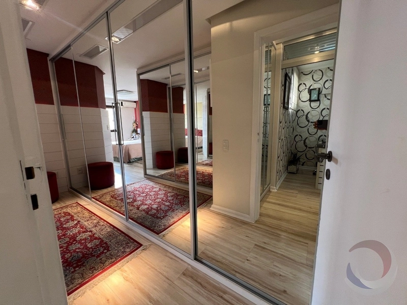 Cobertura no Centro com 2 dormitórios 2 suíte e 3 vagas - 268²: 19ª foto da galeria de imagens do imóvel