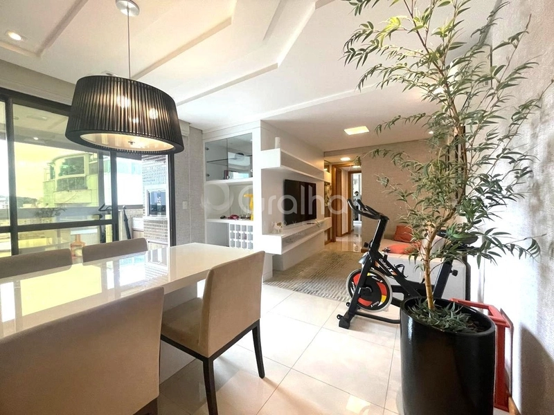 Apartamento na Trindade com 2 dormitórios 2 suítes e 3 vagas: 3ª foto da galeria de imagens do imóvel