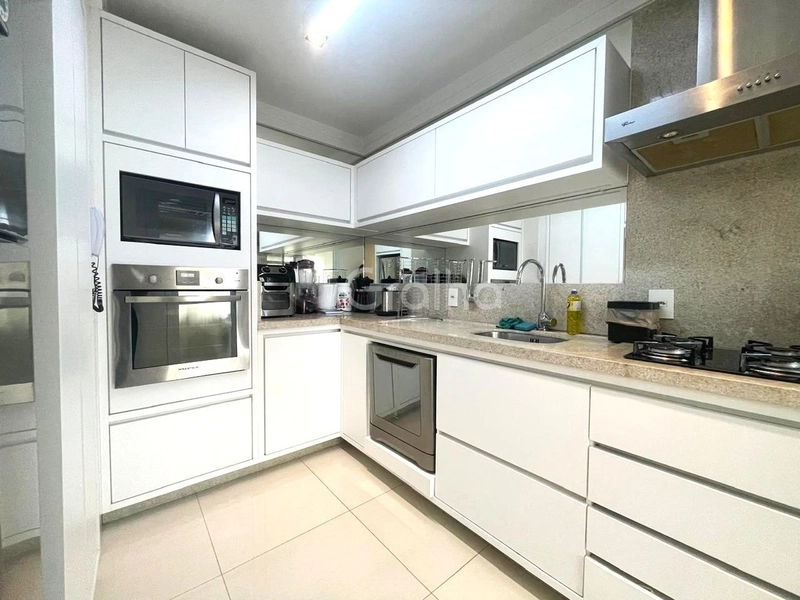 Apartamento na Trindade com 2 dormitórios 2 suítes e 3 vagas: 10ª foto da galeria de imagens do imóvel