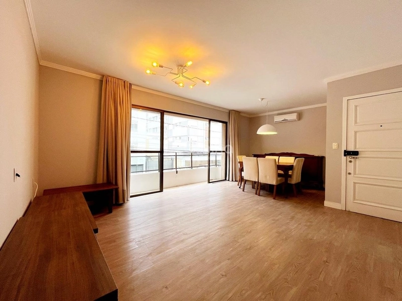 Apartamento no Centro com 3 dormitórios 1 suíte e 2 vagas - 104m²: 2ª foto da galeria de imagens do imóvel