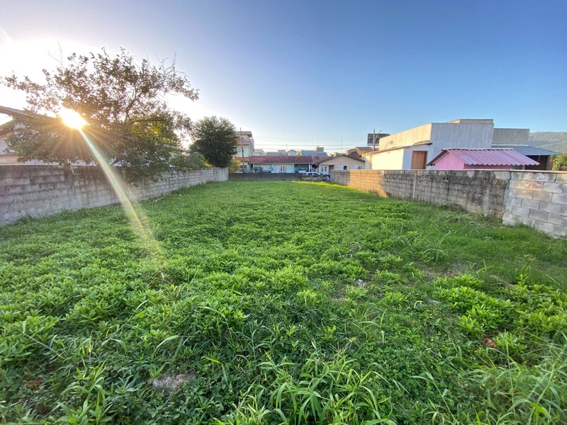 Terreno no Carianos a venda com 360 m²de área: 5ª foto da galeria de imagens do imóvel