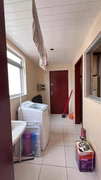 Apartamento no Córrego Grande com 3 dormitórios, sendo 1 suíte e 2 vgs: 11ª foto da galeria de imagens do imóvel