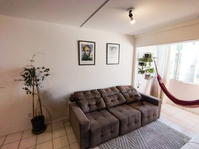 Apartamento a venda na Carvoeira com 2 dormitórios e 2 vagas: 5ª foto da galeria de imagens do imóvel