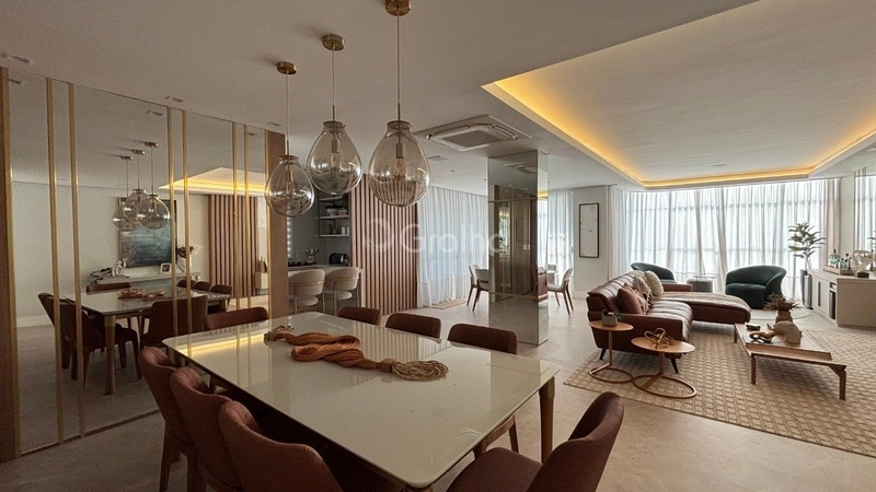 Apartamento na Beira Mar de frente com 4 dormitórios sendo 4 suítes: 1ª foto da galeria de imagens do imóvel