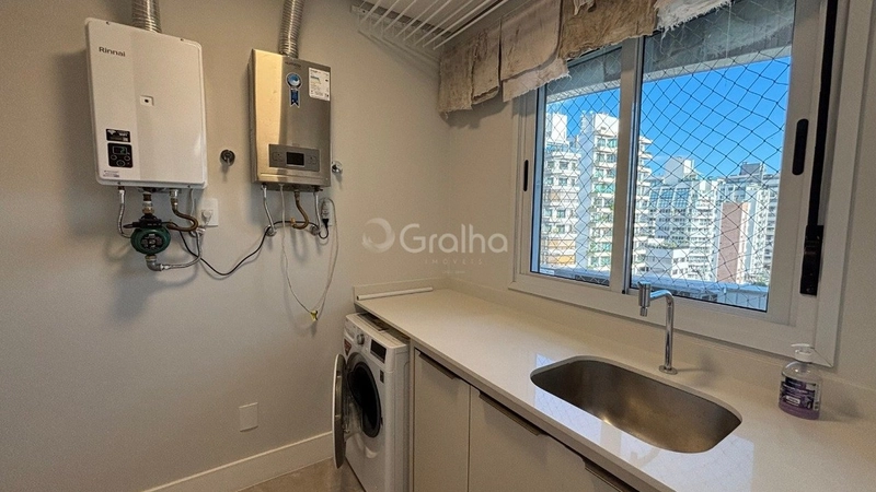 Apartamento na Beira Mar de frente com 4 dormitórios sendo 4 suítes: 12ª foto da galeria de imagens do imóvel