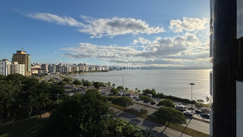 Apartamento na Beira Mar de frente com 4 dormitórios sendo 4 suítes: 30ª foto da galeria de imagens do imóvel