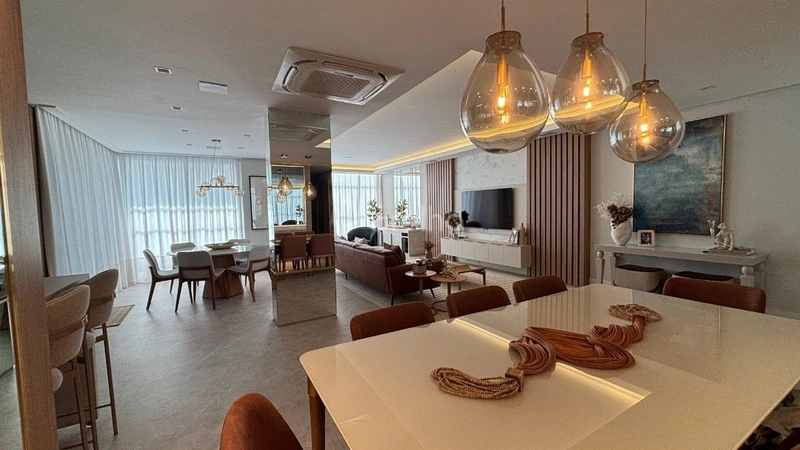 Apartamento na Beira Mar de frente com 4 dormitórios sendo 4 suítes: 3ª foto da galeria de imagens do imóvel