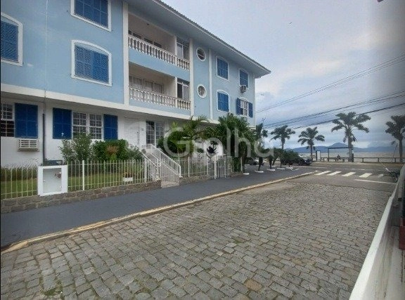 Apartamento a venda em Coqueiros com 3 dormitórios e 1 vaga: 1ª foto da galeria de imagens do imóvel