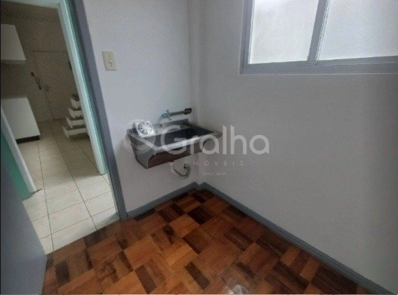 Apartamento a venda em Coqueiros com 3 dormitórios e 1 vaga: 8ª foto da galeria de imagens do imóvel