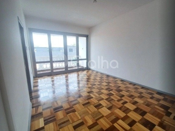 Apartamento a venda em Coqueiros com 3 dormitórios e 1 vaga: 3ª foto da galeria de imagens do imóvel