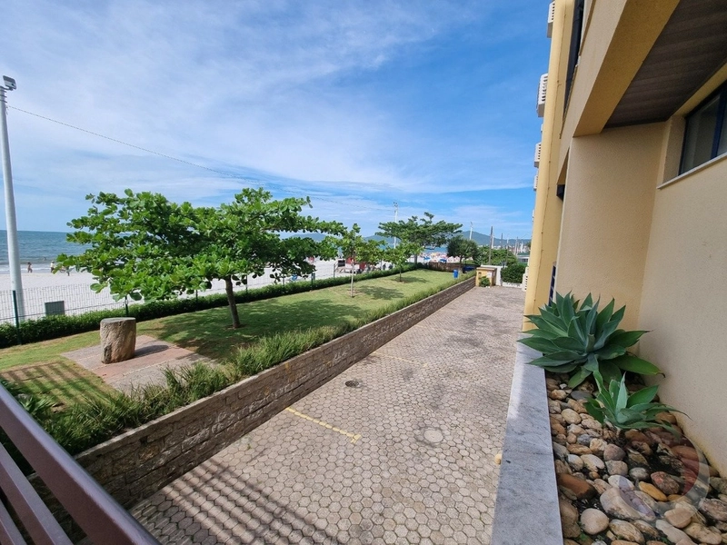 Apartamento Vista Mar em Canasvieiras com 3 dormitórios 1 suíte e 2v: 30ª foto da galeria de imagens do imóvel