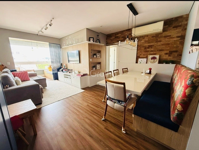 Apartamento no Itacorubi a venda com 3 dormitórios 1 suíte e 2 vagas: 1ª foto da galeria de imagens do imóvel