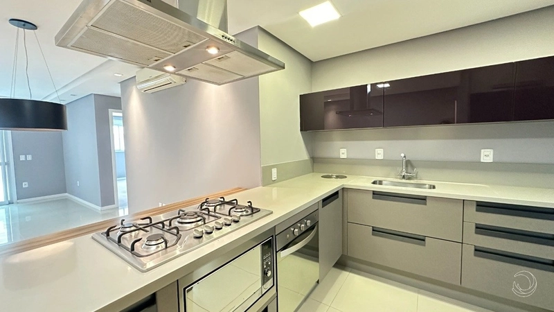Apartamento no Centro com 2 dormitórios 1 suítes e 2 vagas: 7ª foto da galeria de imagens do imóvel