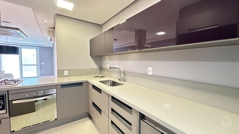 Apartamento no Centro com 2 dormitórios 1 suítes e 2 vagas: 6ª foto da galeria de imagens do imóvel