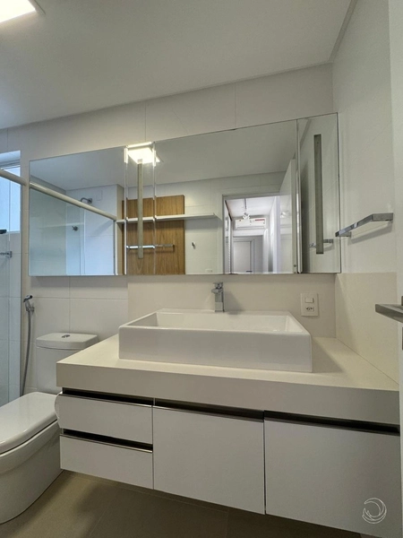 Apartamento na Agronômica com 3 dormitórios, sendo 1 suíte, 2 vagas: 16ª foto da galeria de imagens do imóvel