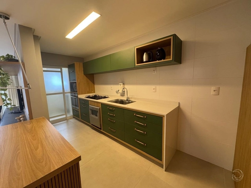 Apartamento na Agronômica com 3 dormitórios, sendo 1 suíte, 2 vagas: 12ª foto da galeria de imagens do imóvel
