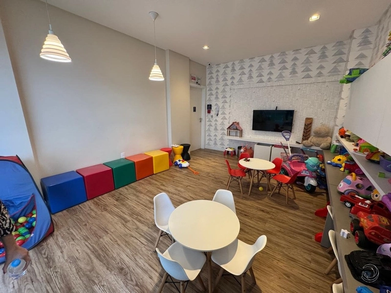 Apartamento na Agronômica com 3 dormitórios, sendo 1 suíte, 2 vagas: 30ª foto da galeria de imagens do imóvel