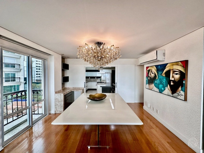 Apartamento na Beira Mar com 3 suítes e 4 vagas - 316m² Vista Mar: 33ª foto da galeria de imagens do imóvel