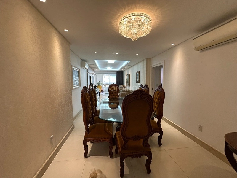 Apartamento no Centro com 3 dormitórios com 3 suítes e 3 vagas: 3ª foto da galeria de imagens do imóvel