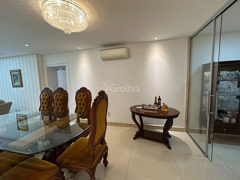 Apartamento no Centro com 3 dormitórios com 3 suítes e 3 vagas: 4ª foto da galeria de imagens do imóvel