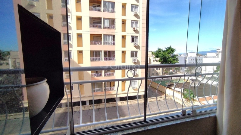 Apartamento em Coqueiros com 2 dormitórios 1 suíte e 1 vaga - 81m²: 4ª foto da galeria de imagens do imóvel