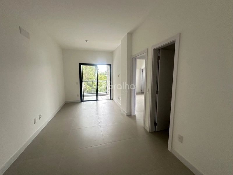Apartamento a venda com 2 suítes e 1 vaga na Agronômica: 3ª foto da galeria de imagens do imóvel