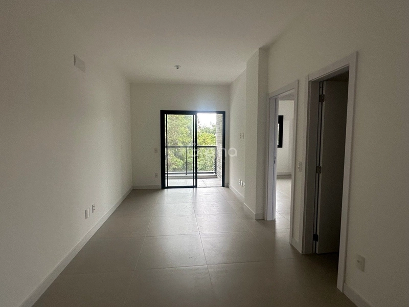 Apartamento a venda com 2 suítes e 1 vaga na Agronômica: 1ª foto da galeria de imagens do imóvel