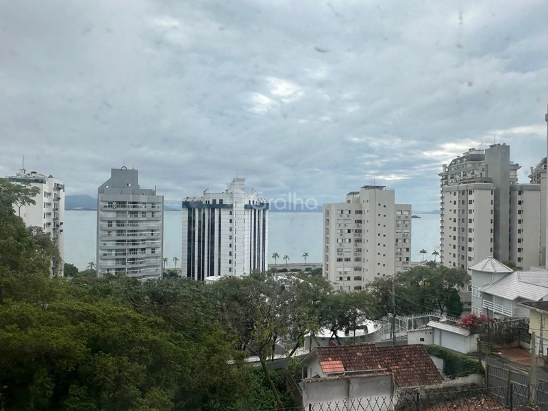Apartamento a venda com 2 suítes e 1 vaga na Agronômica: 8ª foto da galeria de imagens do imóvel