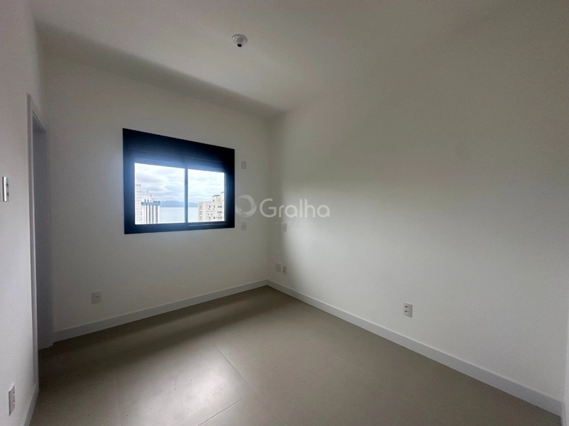 Apartamento a venda com 2 suítes e 1 vaga na Agronômica: 13ª foto da galeria de imagens do imóvel