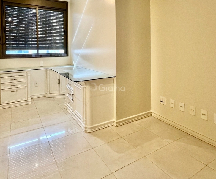 Apartamento no Centro com 3 dormitórios, sendo 3 suíte e 3 vagas: 11ª foto da galeria de imagens do imóvel
