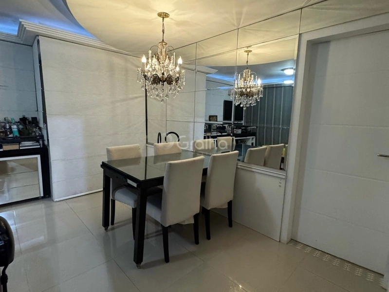 Apartamento na Carvoeira com 2 dormitórios 1 suíte e 1 vaga: 3ª foto da galeria de imagens do imóvel