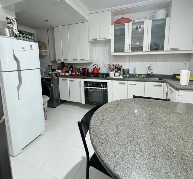 Apartamento na Carvoeira com 2 dormitórios 1 suíte e 1 vaga: 6ª foto da galeria de imagens do imóvel