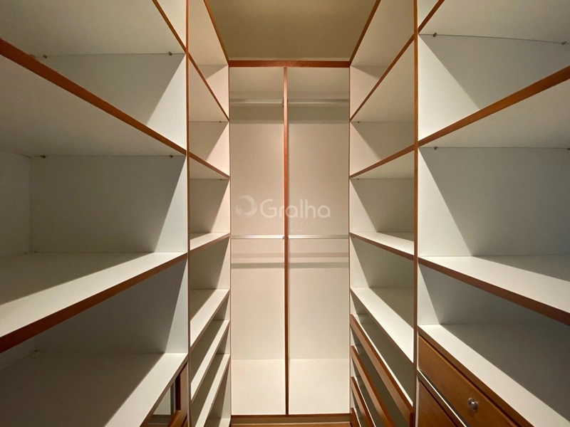 Apartamento a venda no Centro com 3 suítes e 2 vagas - 171 m²: 22ª foto da galeria de imagens do imóvel