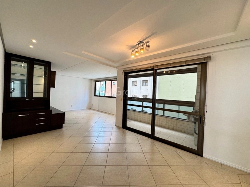 Apartamento no Centro com 3 dormitórios sendo 1 suíte e 2 vagas 110m²: 5ª foto da galeria de imagens do imóvel