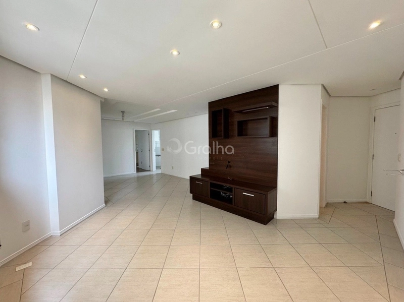 Apartamento no Centro com 3 dormitórios sendo 1 suíte e 2 vagas 110m²: 1ª foto da galeria de imagens do imóvel