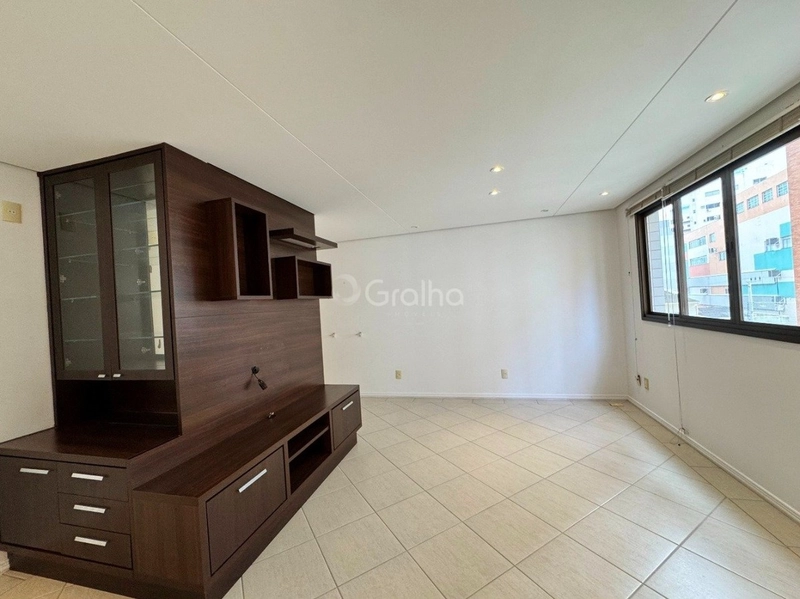Apartamento no Centro com 3 dormitórios sendo 1 suíte e 2 vagas 110m²: 7ª foto da galeria de imagens do imóvel