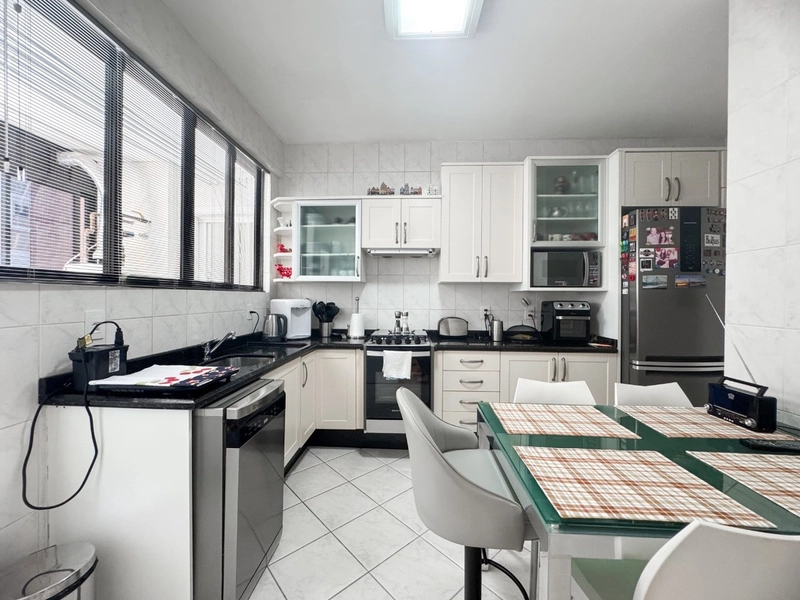 Apartamento no Centro com 04 dormitórios, sendo 01 suítes e 3 vagas: 4ª foto da galeria de imagens do imóvel