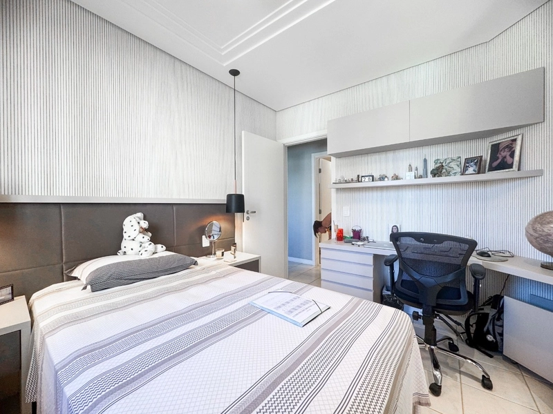 Apartamento no Centro com 04 dormitórios, sendo 01 suítes e 3 vagas: 13ª foto da galeria de imagens do imóvel